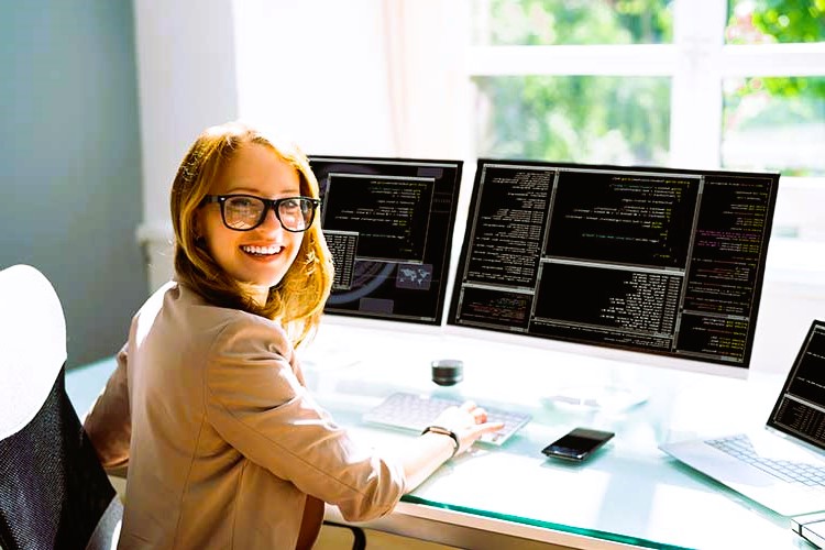 girl at the computer